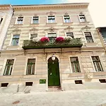 Savoya N°20 Old Town