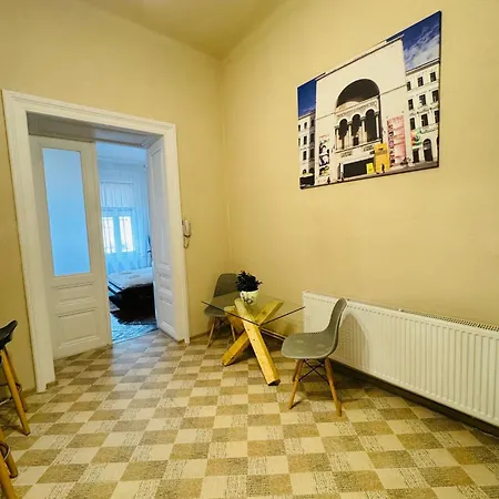 Savoya N°20 Old Town * تيميشورا