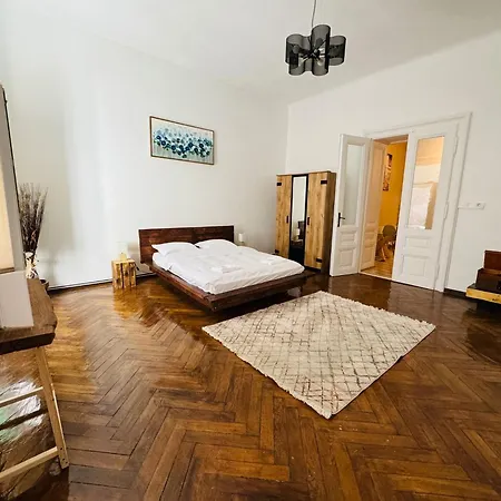 Savoya N°20 Old Town تيميشورا