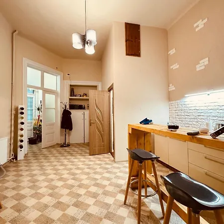 Savoya N°20 Old Town * تيميشورا