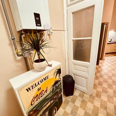 Savoya N°20 Old Town