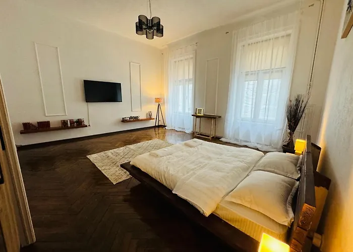 Savoya N°20 Old Town *