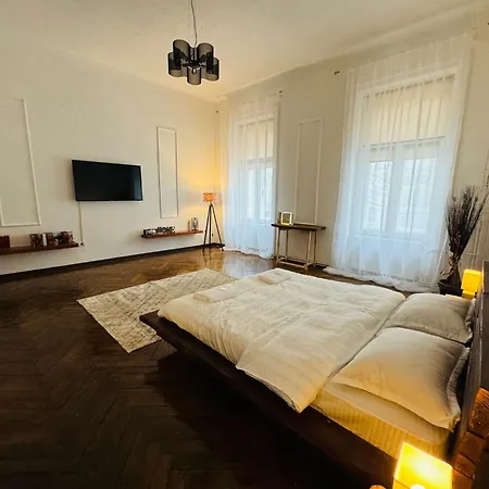 Savoya N°20 Old Town *