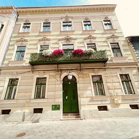 Savoya N°20 Old Town